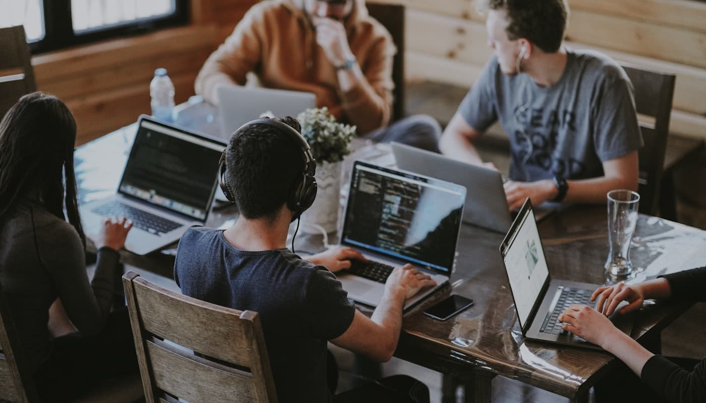 What to Look for When Hiring a Tech Team in Bangladesh